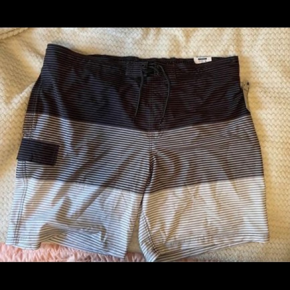 Brand New - mens swim trunks